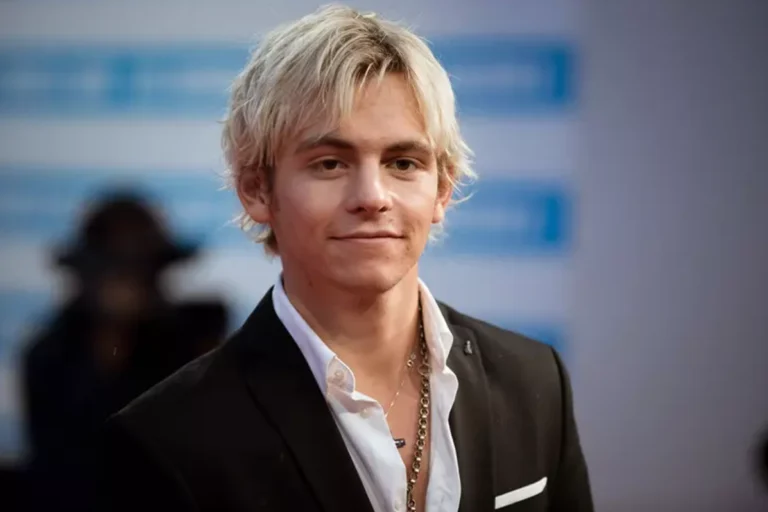 Ross Lynch Girlfriend 2026 Dating History, Personal Life, Career, Net Worth & More (4)
